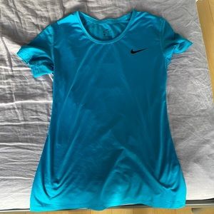 Nike workout top